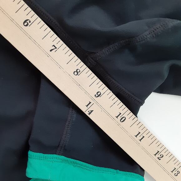 Lululemon Groovy Run Shorts Womens 6 Running Short Black Aqua Athletic Track - Picture 6 of 7